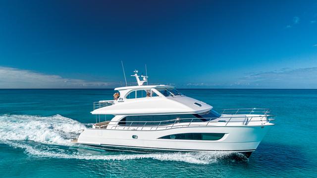 horizon yachts at sea