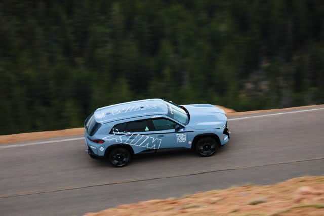 bmw pikes peak